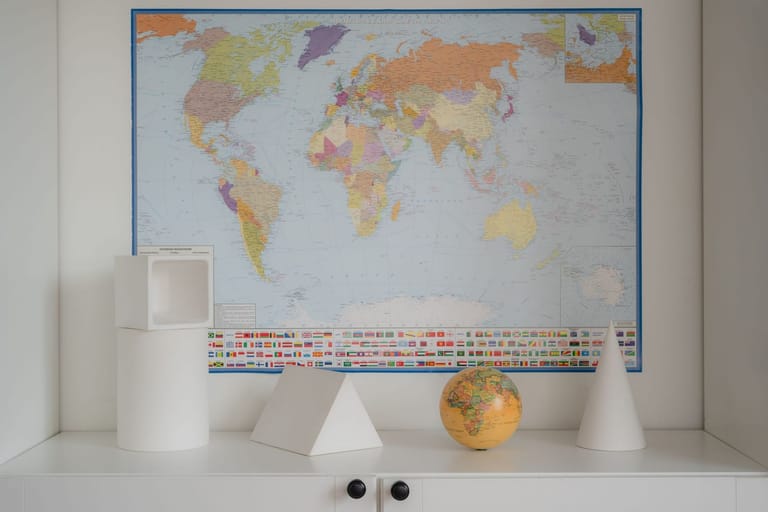 Spike +Nx Cipro: a globe on a desk